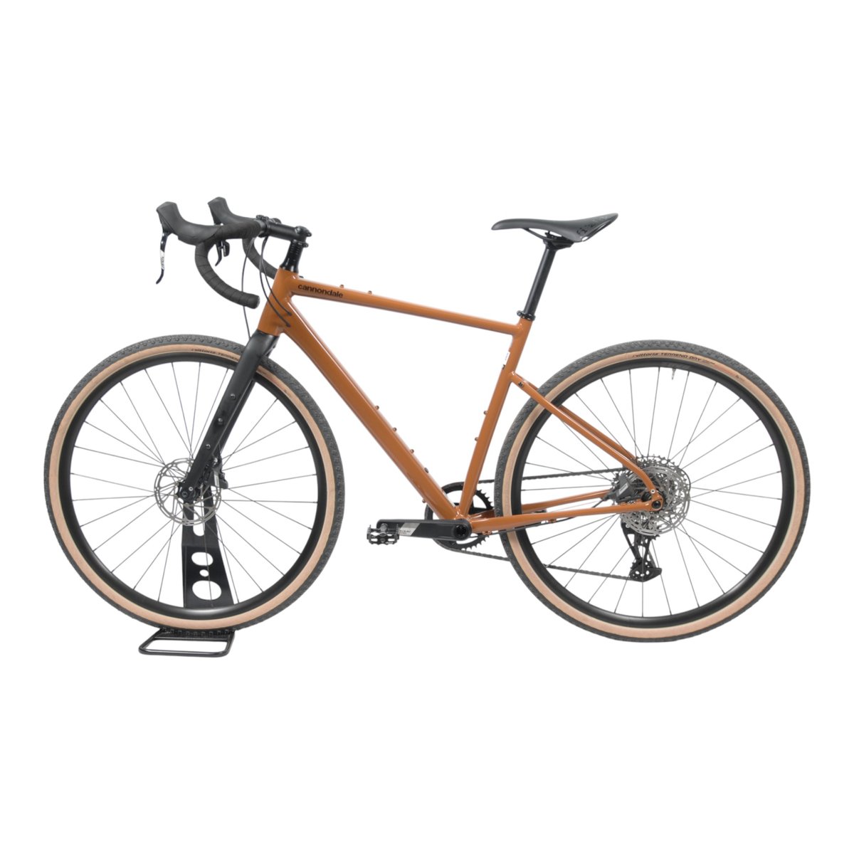 Cannondale Topstone Apex 1 – käytetty gravelpyörä, koko M