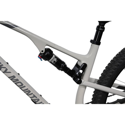 Rocky Mountain Element C30 – käytetty maastopyörä, koko MD