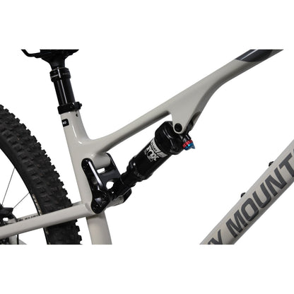 Rocky Mountain Element C30 – käytetty maastopyörä, koko MD