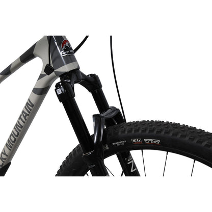 Rocky Mountain Element C30 – käytetty maastopyörä, koko MD
